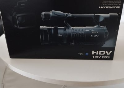 2004 Sony Handycam Digital HD Vodeo Camera Recorder HDR-FX1 - ffda013e b3ab 463f 8b47 065cd63b0917